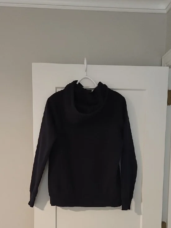 The North Face Navy Hoodie with White Logo - Picture 5 of 8